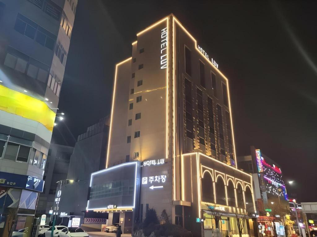אינצ'ון Business Design Hotel Luv מראה חיצוני תמונה