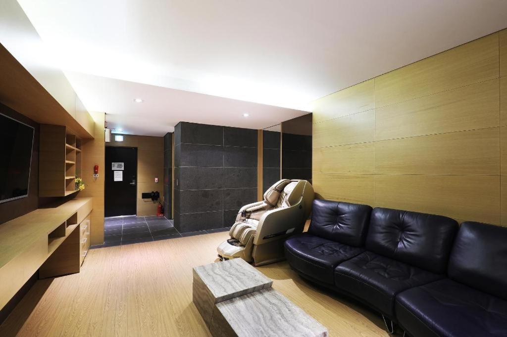 אינצ'ון Business Design Hotel Luv מראה חיצוני תמונה