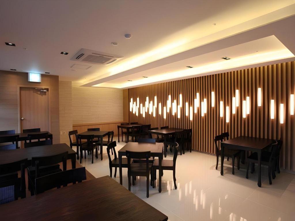 אינצ'ון Business Design Hotel Luv מראה חיצוני תמונה