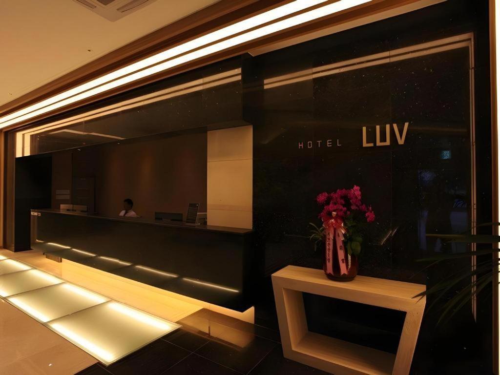 אינצ'ון Business Design Hotel Luv מראה חיצוני תמונה