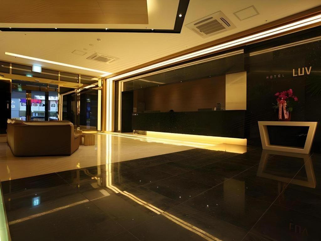 אינצ'ון Business Design Hotel Luv מראה חיצוני תמונה