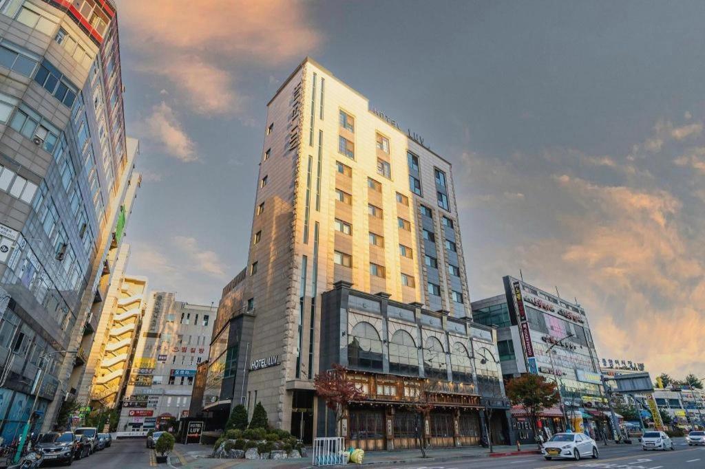 אינצ'ון Business Design Hotel Luv מראה חיצוני תמונה
