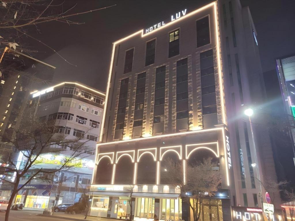 אינצ'ון Business Design Hotel Luv מראה חיצוני תמונה